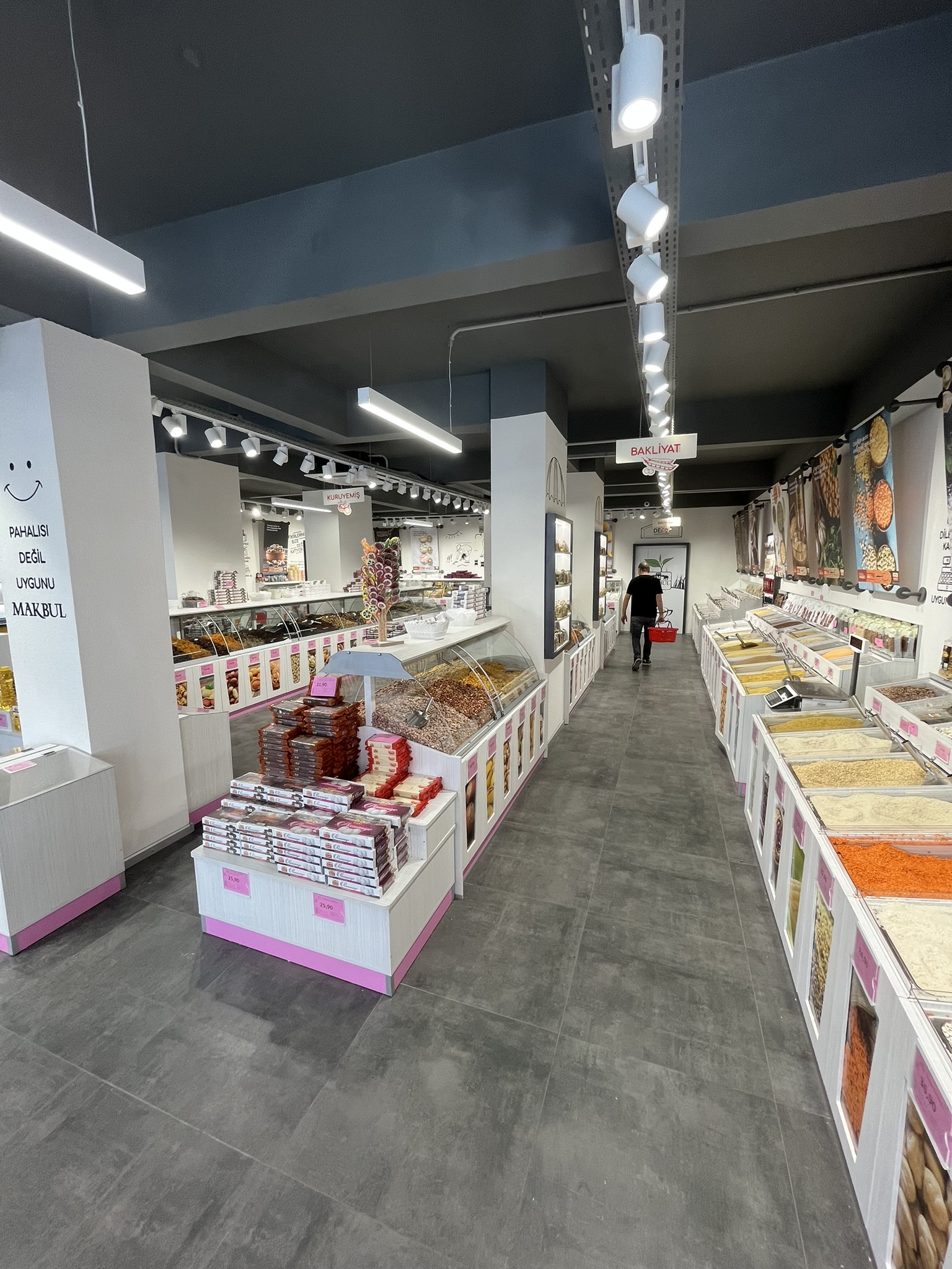 MAKBUL MAĞAZALARI ( 150+) görseli 2