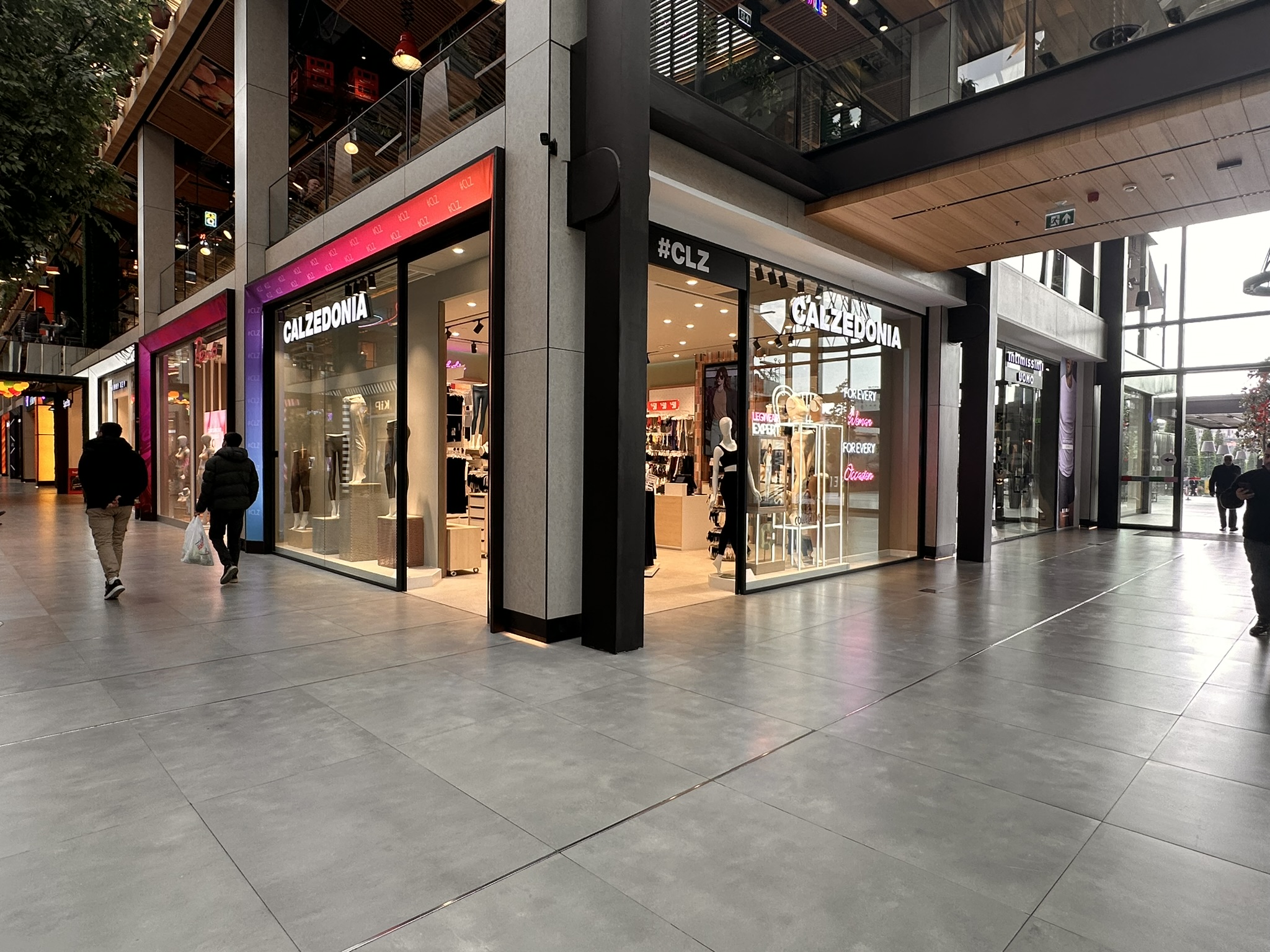 CALZEDONIA MAĞAZALARI (90+)